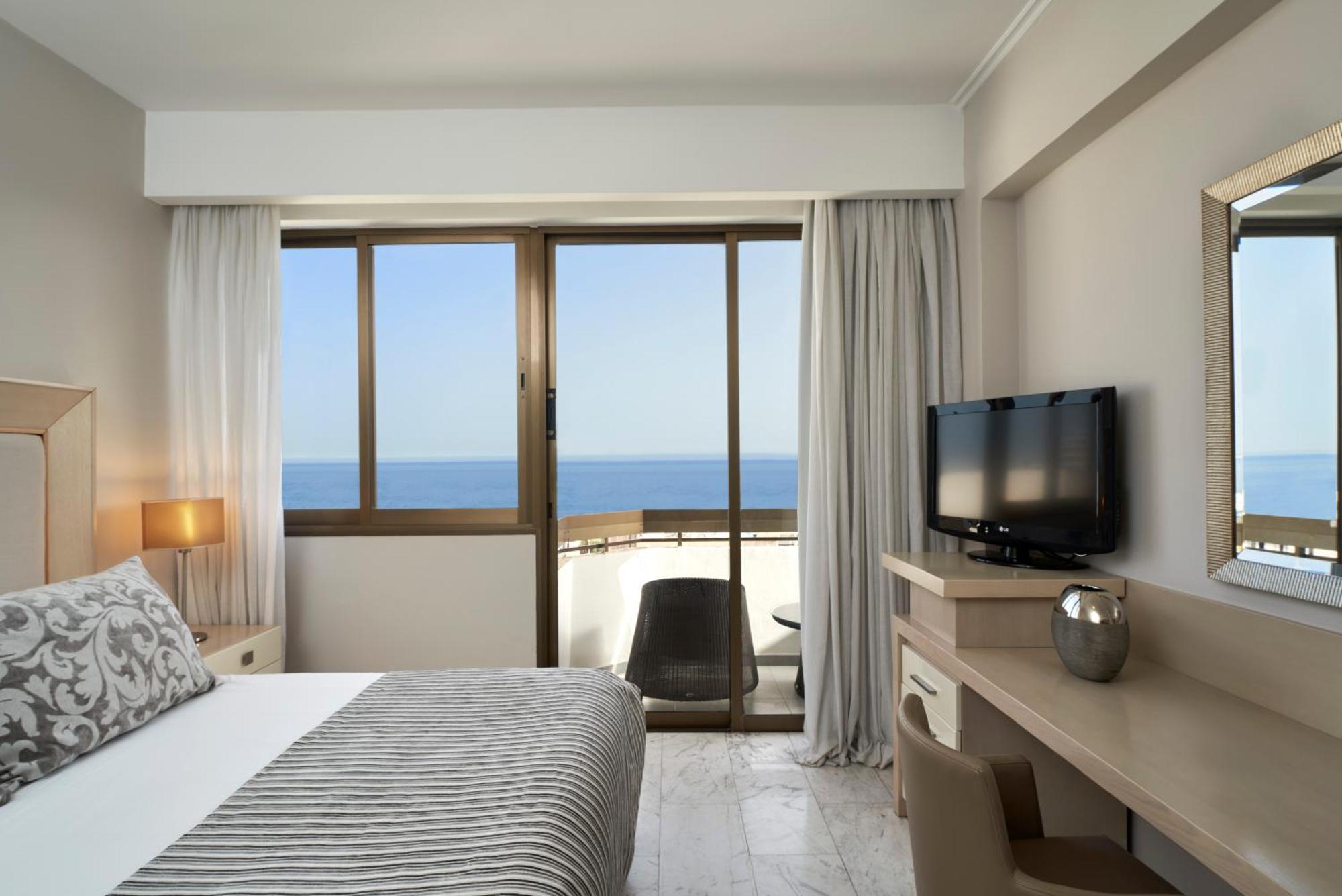 Atlantica Oasis Hotel ลิมาซอล ภายนอก รูปภาพ
